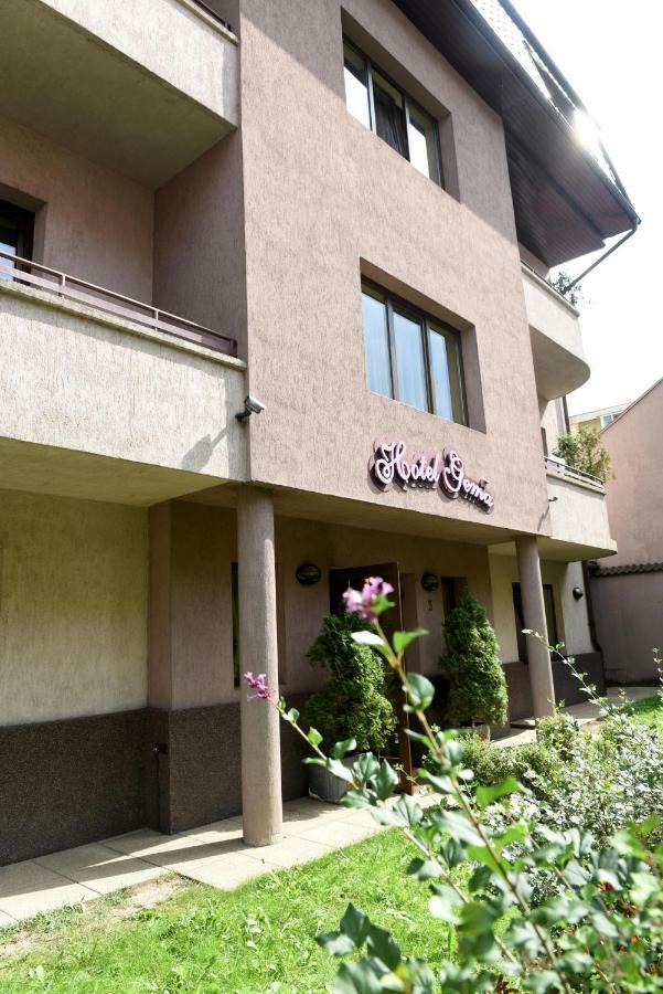 Hotel Gema Brașov Exterior foto